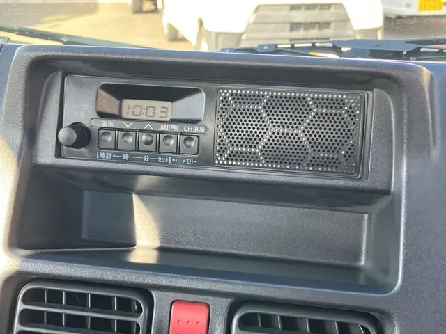 ＮＴ１００クリッパー（ニッサン）の車両写真