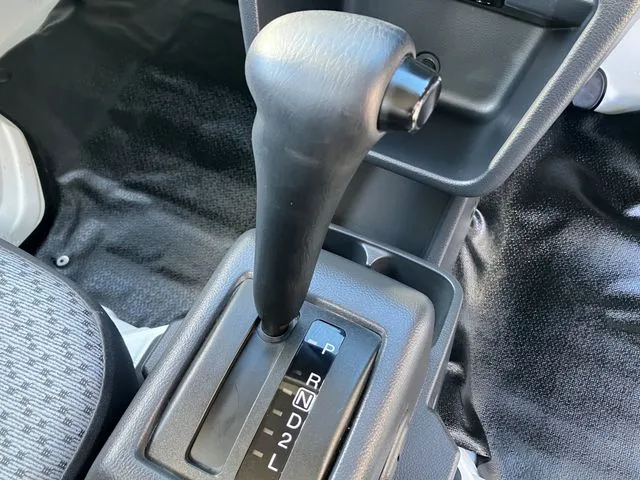 ＮＴ１００クリッパー（ニッサン）の車両写真