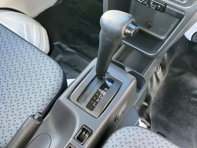 ＮＴ１００クリッパー（ニッサン）の車両写真