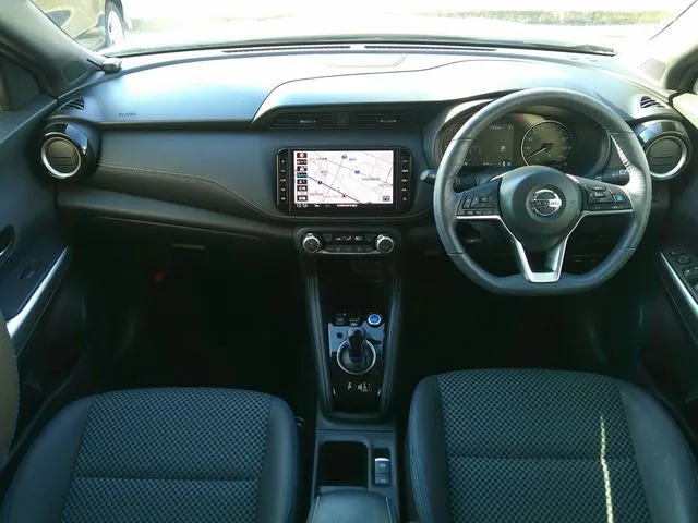 キックス（ニッサン）の車両写真