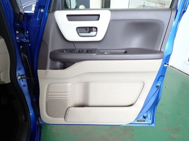 Ｎ　ＢＯＸ（ホンダ）の車両写真