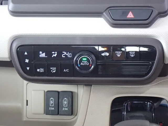 Ｎ　ＢＯＸ（ホンダ）の車両写真