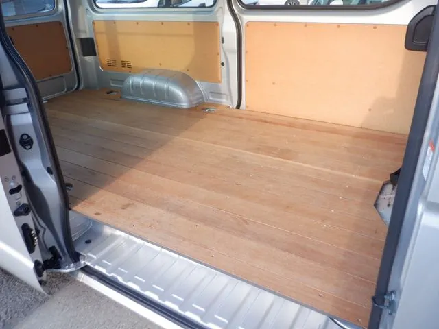 ハイエースバン　１．２５ｔ　２ＷＤ（トヨタ）の車両写真