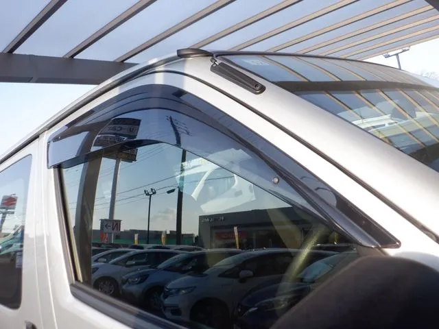 ハイエースバン　１．２５ｔ　２ＷＤ（トヨタ）の車両写真