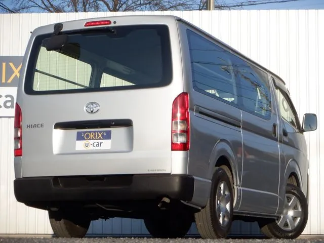 ハイエースバン　１．２５ｔ　２ＷＤ（トヨタ）の車両写真