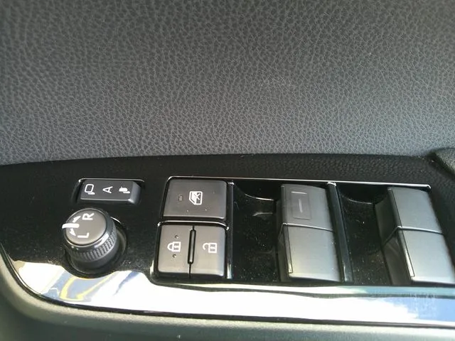 プリウス(トヨタ)の車両写真