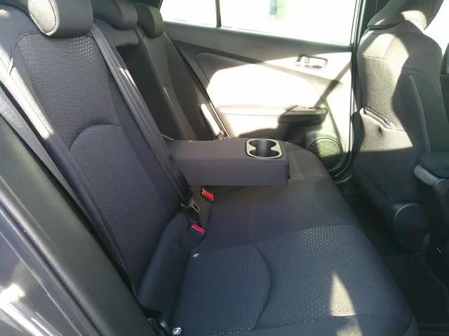 プリウス(トヨタ)の車両写真