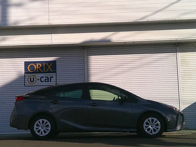 プリウス(トヨタ)の車両写真