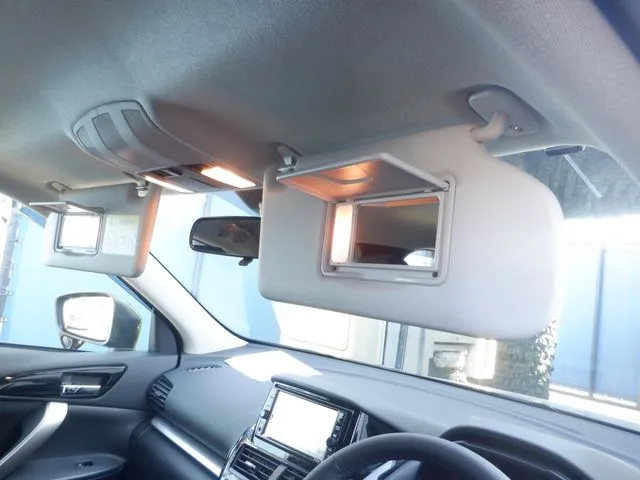 エクリプス クロス 2WD(ミツビシ)の車両写真