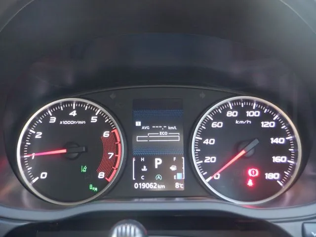 エクリプス クロス 2WD(ミツビシ)の車両写真