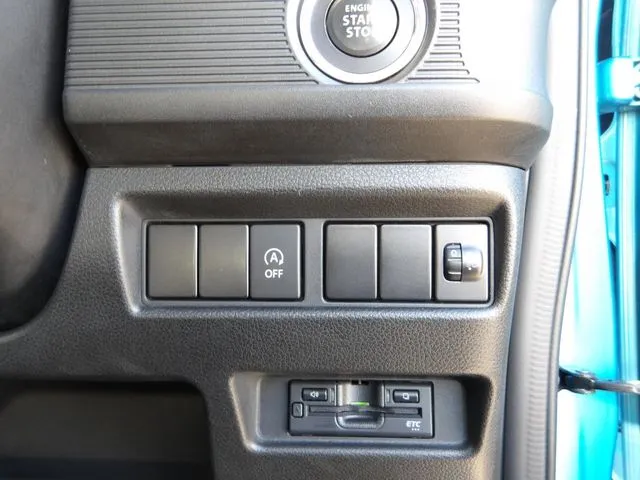 スペーシア(スズキ)の車両写真