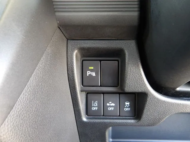 スペーシア(スズキ)の車両写真