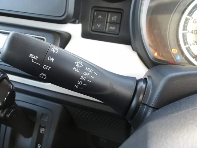 スペーシア(スズキ)の車両写真