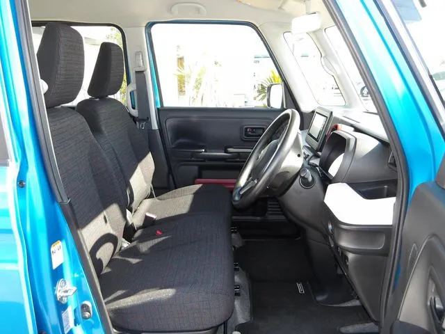 スペーシア(スズキ)の車両写真