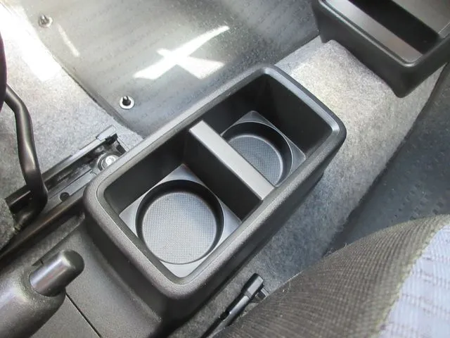 アルト　４ＷＤ（スズキ）の車両写真