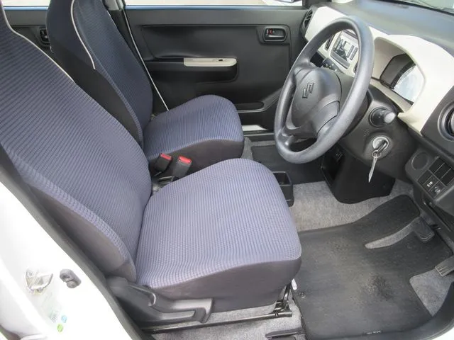 アルト　４ＷＤ（スズキ）の車両写真