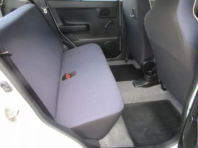 アルト　４ＷＤ（スズキ）の車両写真