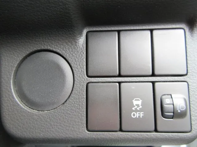 アルト　４ＷＤ（スズキ）の車両写真