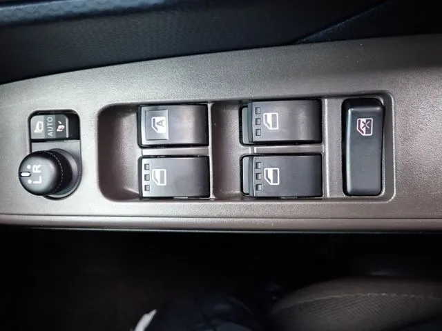 トール（ダイハツ）の車両写真