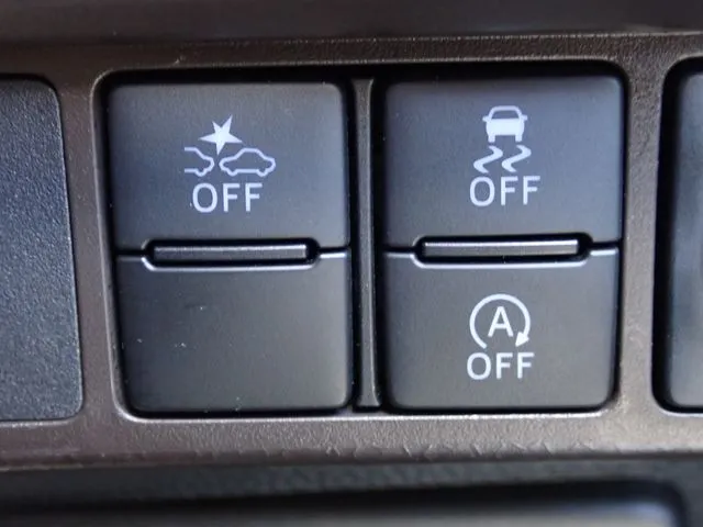 トール（ダイハツ）の車両写真