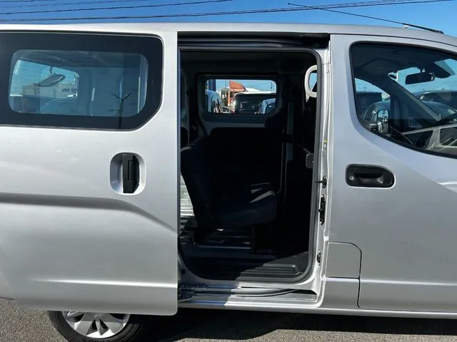 ＮＶ２００バネットバン（ニッサン）の車両写真