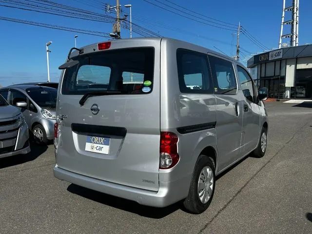 ＮＶ２００バネットバン（ニッサン）の車両写真