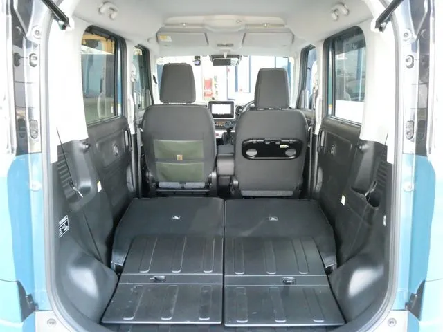 スペーシア　ギア（スズキ）の車両写真