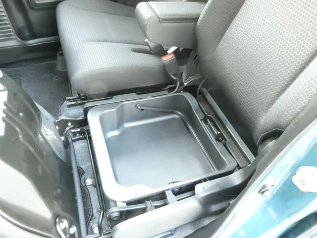 スペーシア　ギア（スズキ）の車両写真