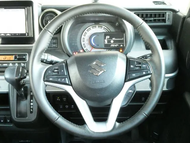 スペーシア　ギア（スズキ）の車両写真