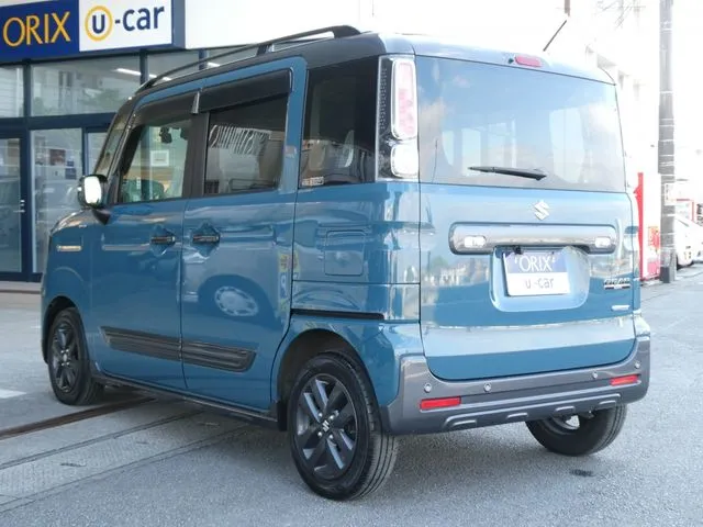 スペーシア　ギア（スズキ）の車両写真
