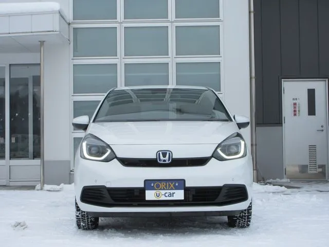 フィット e:HEV 4WD(ホンダ)の車両写真