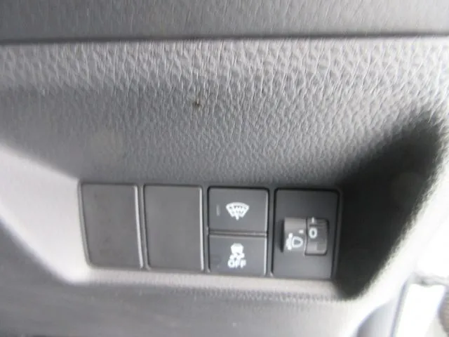 フィット e:HEV 4WD(ホンダ)の車両写真