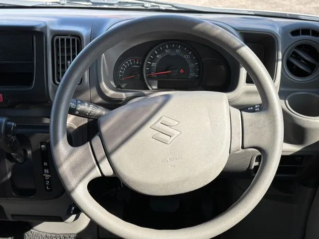 エブリイバン（スズキ）の車両写真