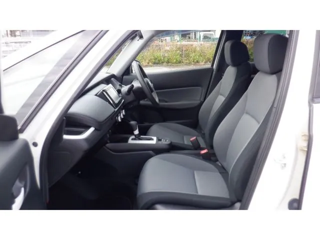 フィット　ｅ：ＨＥＶ（ホンダ）の車両写真