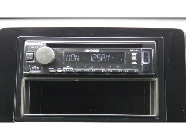 フィット　ｅ：ＨＥＶ（ホンダ）の車両写真