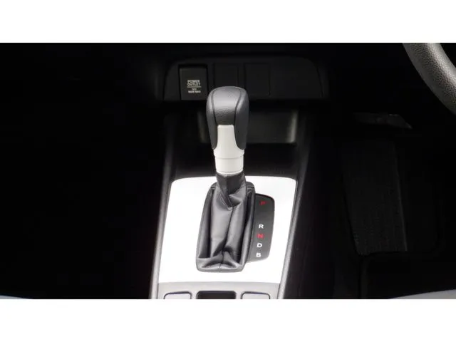 フィット　ｅ：ＨＥＶ（ホンダ）の車両写真