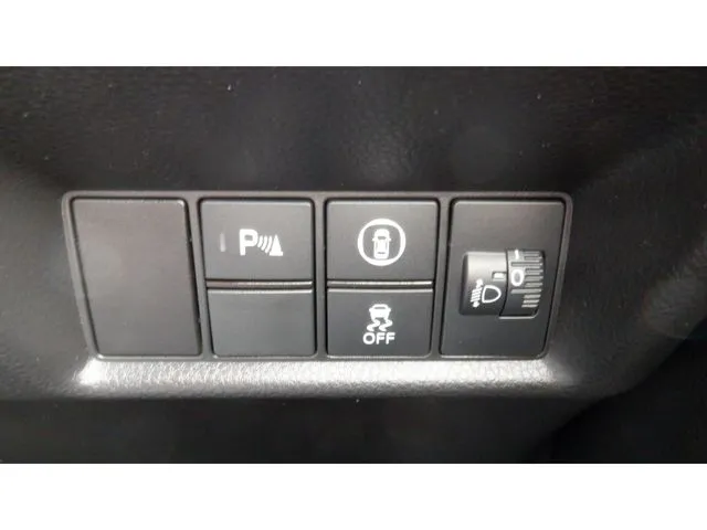 フィット　ｅ：ＨＥＶ（ホンダ）の車両写真