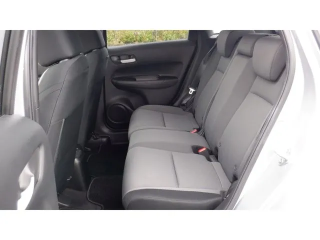 フィット　ｅ：ＨＥＶ（ホンダ）の車両写真