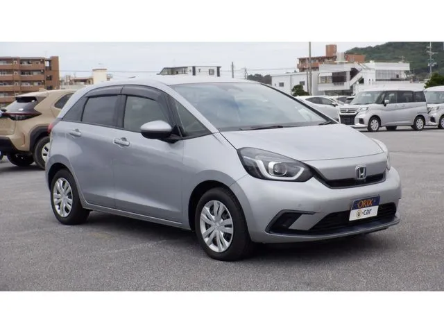 フィット　ｅ：ＨＥＶ（ホンダ）の車両写真