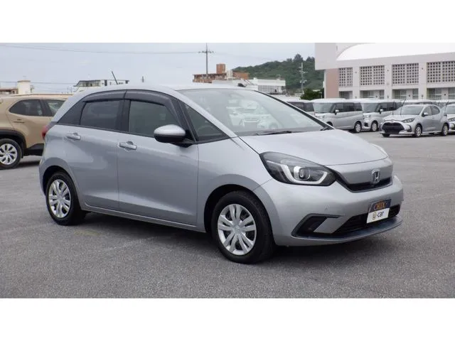フィット　ｅ：ＨＥＶ（ホンダ）の車両写真