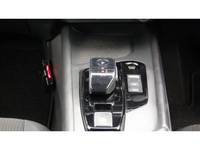 ノート（ニッサン）の車両写真