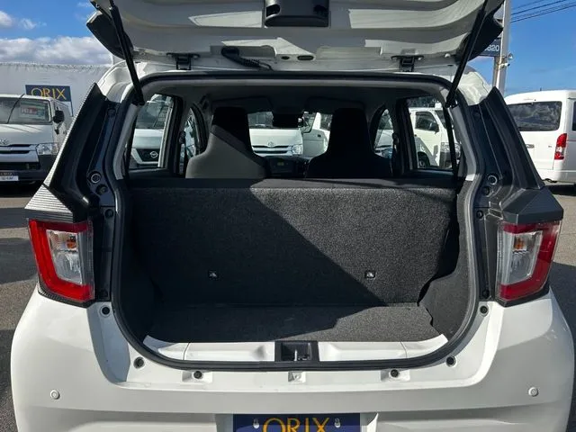 ミラ イース(ダイハツ)の車両写真