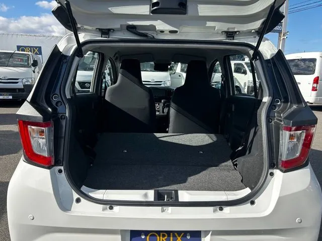 ミラ イース(ダイハツ)の車両写真