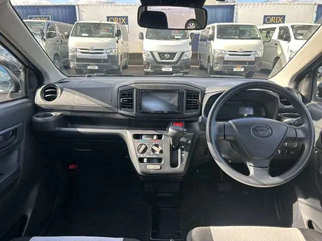 ミラ イース(ダイハツ)の車両写真