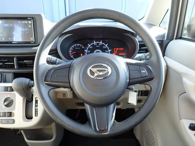 ムーヴ(ダイハツ)の車両写真