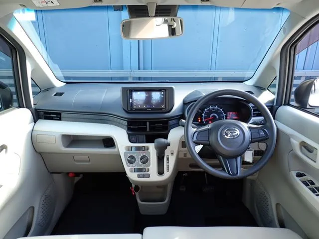 ムーヴ(ダイハツ)の車両写真