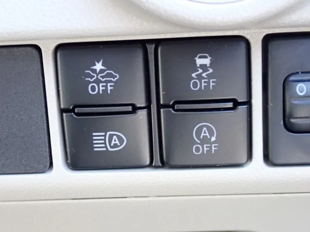 ムーヴ(ダイハツ)の車両写真