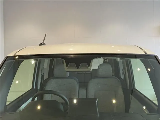 ムーヴ キャンバス(ダイハツ)の車両写真