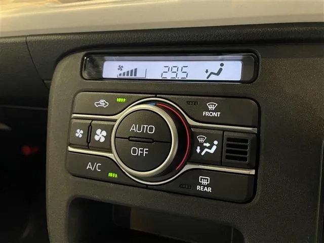 ムーヴ キャンバス(ダイハツ)の車両写真