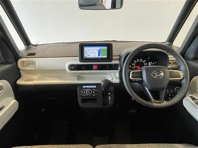 ムーヴ キャンバス(ダイハツ)の車両写真